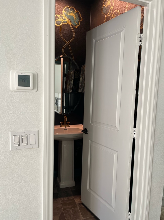 Powder Room (second level) - 1989 Affinity Ln