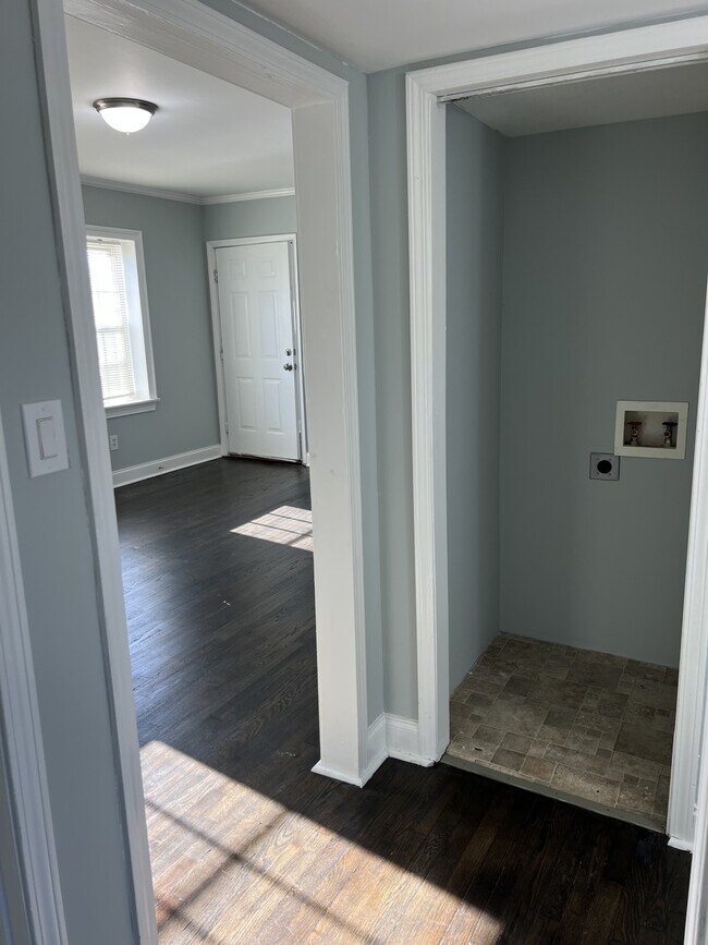 Photo - 2367 Cascade Rd