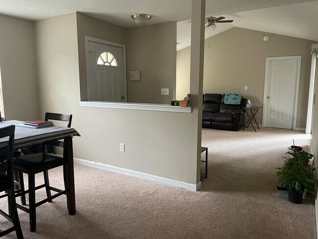 Dining room - 30 Bailess Ct