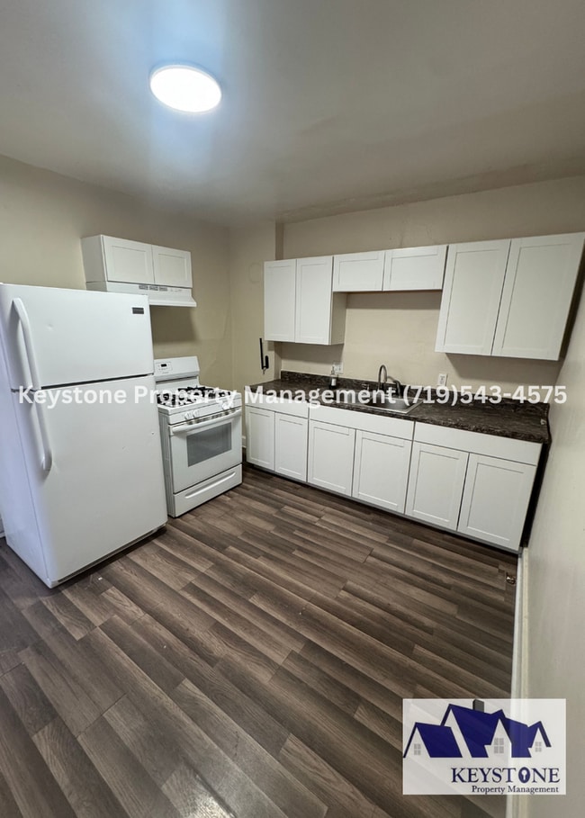Photo - Small Dog Allowed! 1 Bedroom/1 Bathroom/1 Car Garage for Storage $875/$875 Unit 1104 W. 16th Street