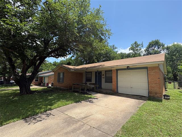 Photo - 334 Linkwood Dr
