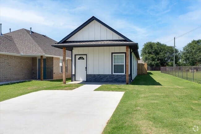 Building Photo - 2107 SW McKinley Ave Rental