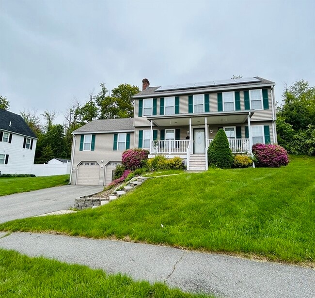Photo - 35 Fox Meadow Dr House
