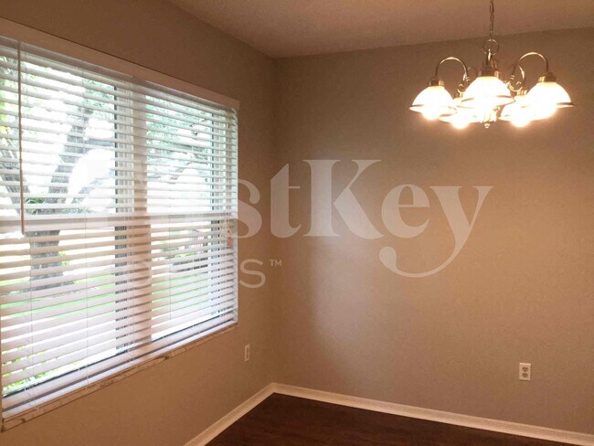 Photo - 4514 Glen Eden Rd