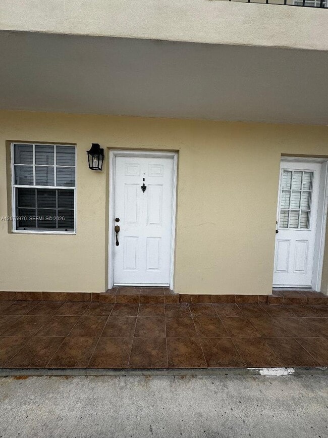 Photo - 2725 SW 25th St Unit 3