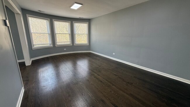 Photo - 5843 N Cicero Ave