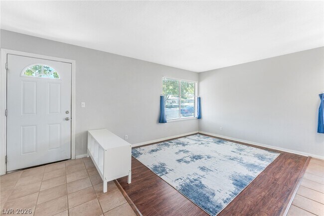 Photo - 1438 Lorilyn Ave