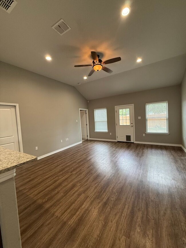 Photo - 3 bed 2 bath with Garage and fenced in back yard