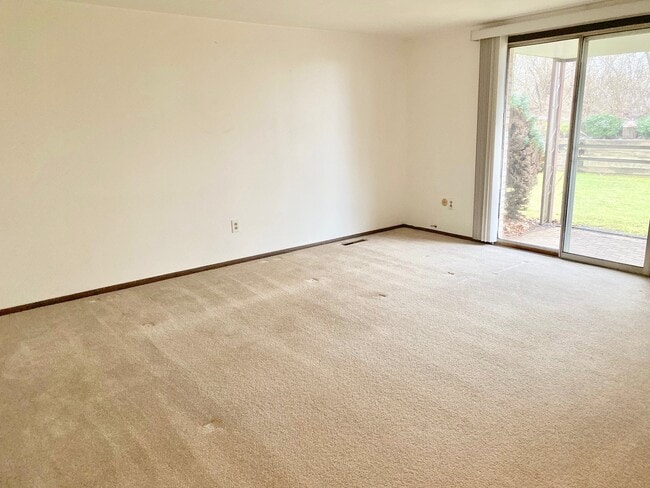 Photo - 39 Soltis Drive