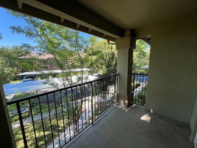 Photo - 6850 Sharlands Ave. Unidad T2112