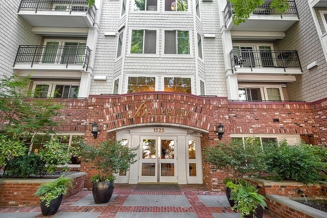 Photo - 1525 NW 57th St Unit Ballard Studio