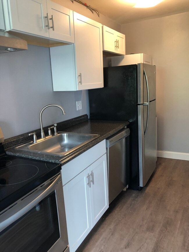 36 Buell St