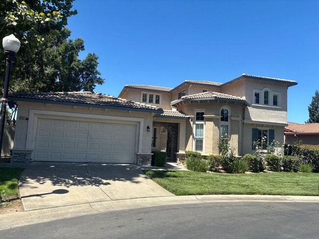 Building Photo - One Of a Kind - HUGE 3/2.5 (Guard Gated Pr... Rental