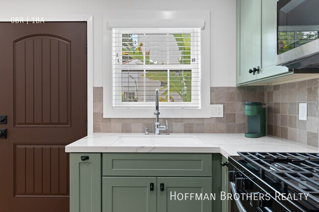 Photo - 1020 - 1024 Carol Dr West Hollywood, CA 90069 Unidad A