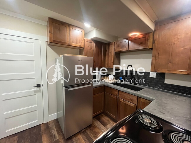 Photo - 1165 Canal Ave Unit 1