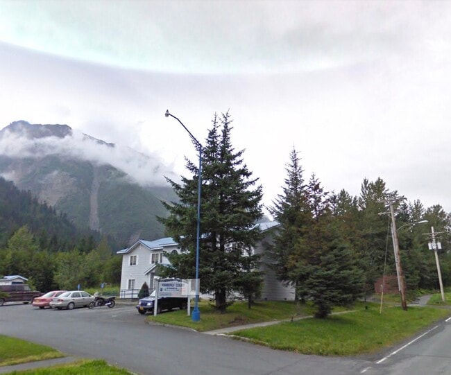 Photo - 1821 Swetmann Ave