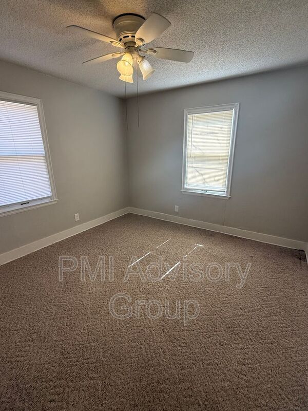 Photo - 1242 SW High Ave