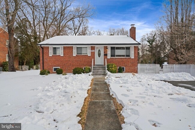 Photo - 3903 Whispering Ln