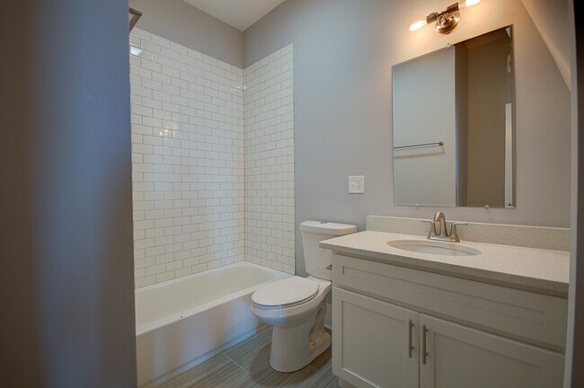 Photo - 2003 S Allport St