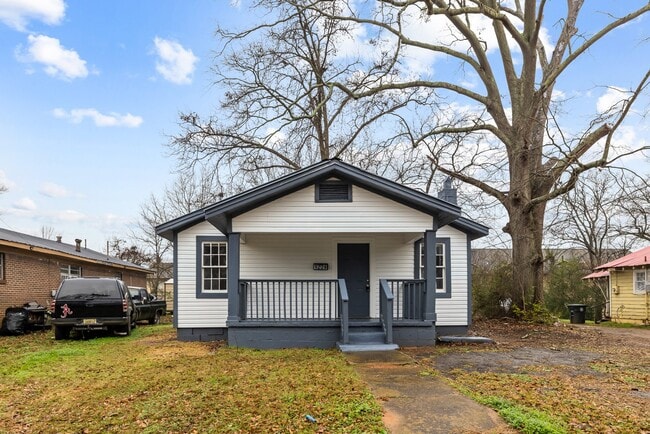 Photo - 1228 19th Pl SW