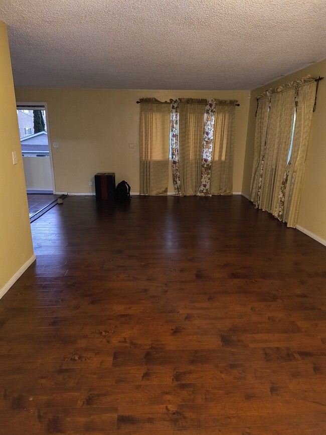 Building Photo - 13508 Doty Ave Rental