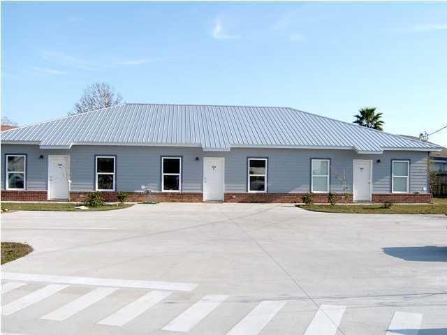 Building Photo - 204 Ann Cir