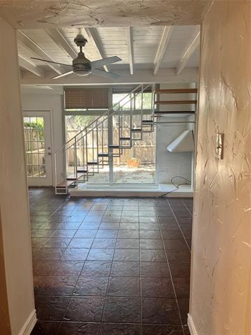 Building Photo - 4425 Travis St Unit 105 Rental