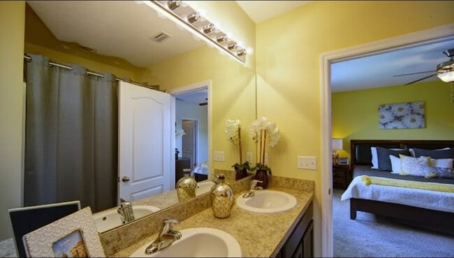 Baño principal - 9710 Hound Chase Dr