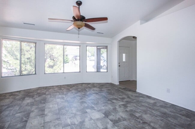 Photo - 4266 N Saratoga Dr