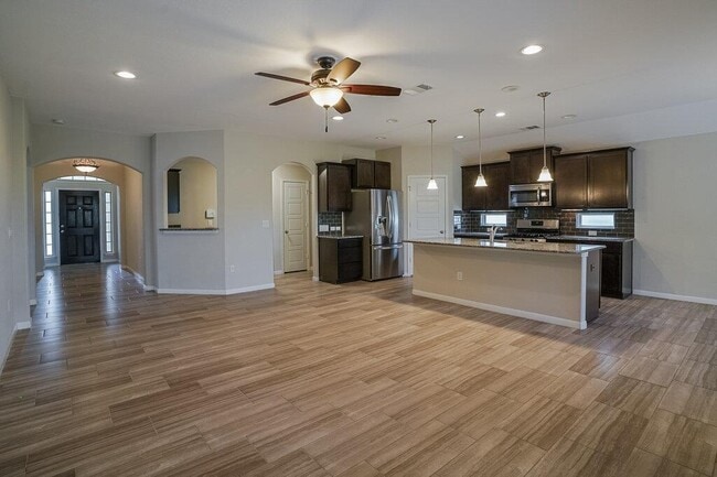 313 Longhorn Cavern Rd