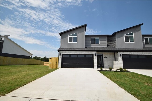 Building Photo - 451 Amethyst Rd Rental