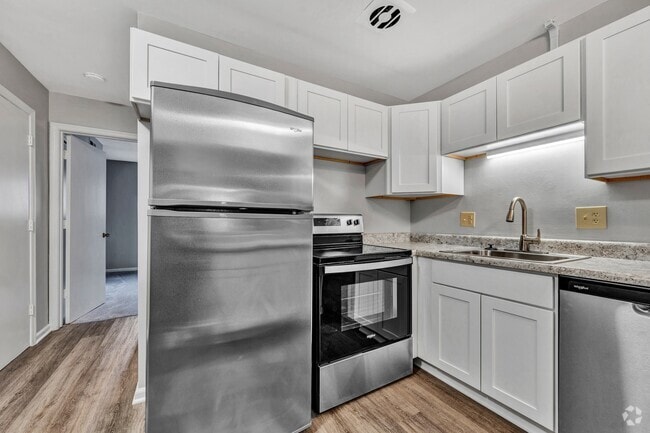 Building Photo - Briskwood Apartments