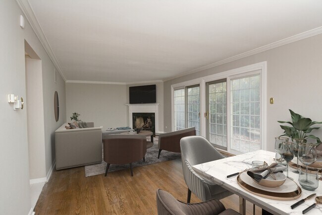 Photo - 2S750 Ave Barbizon