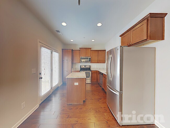 Photo - 206 Ashmere Ct