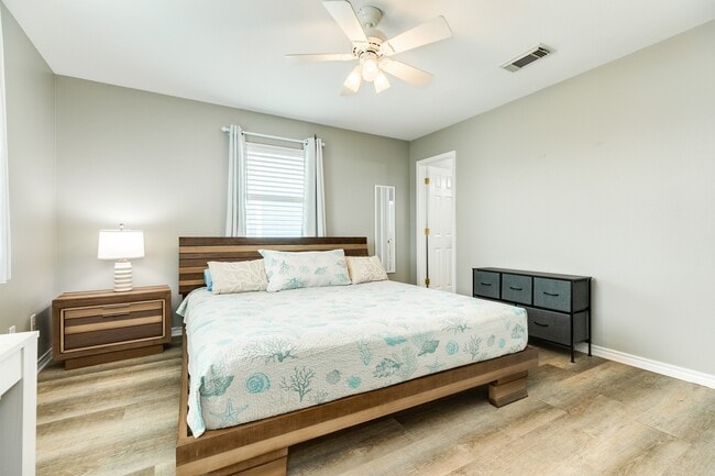 Building Photo - 23012 Verano Dr Rental