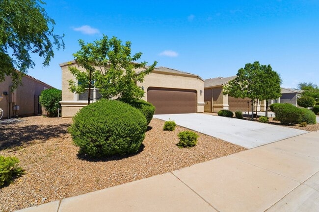 Photo - Stylish 3BR Home with Granite Counters + Community Parks & Splash Pads