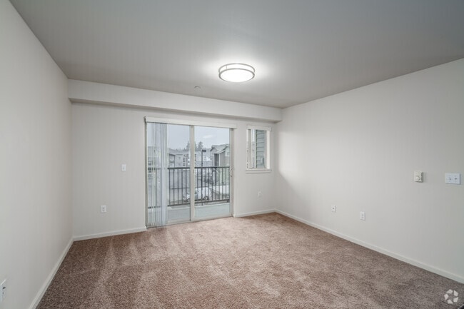 3BR, 2BA - 1,101SF - Living Room
