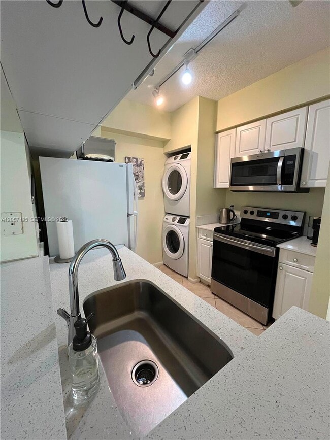 Photo - 17145 N Bay Rd Unit 4301