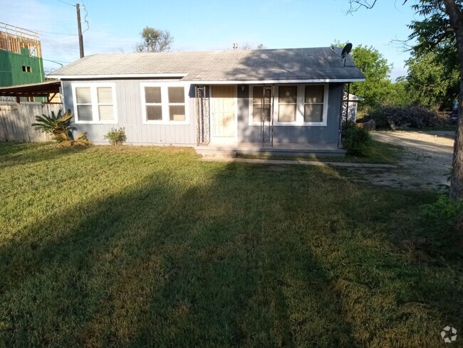 Building Photo - 135 Rainbow Dr Rental