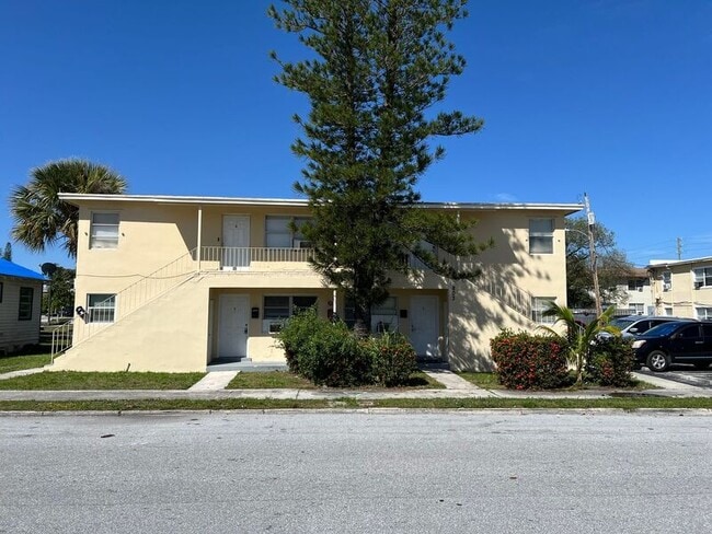 Photo - 803/5 Henrietta Ave Unit #2