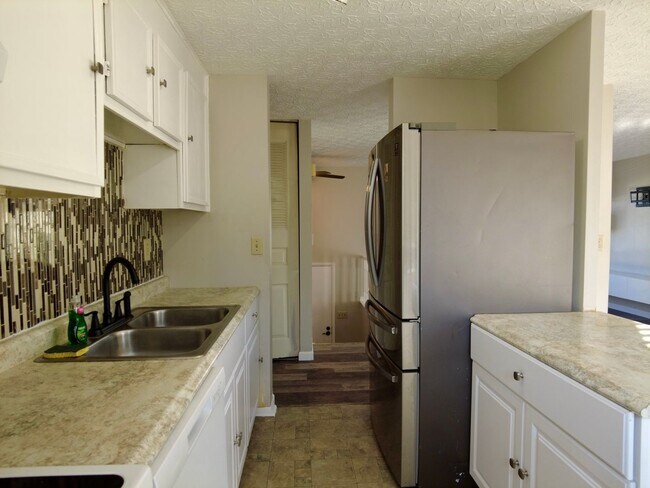 Photo - Spacious 3BR Bi-Level Home with 2-Car Garage in Reynoldsburg – $1,850/mo