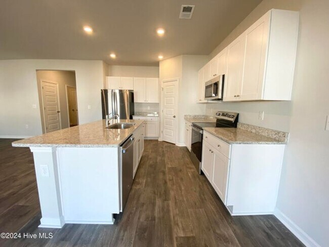 Photo - 4 Bedroom, 2 Bathroom Brand Almost  New Build in Sunfish Cove