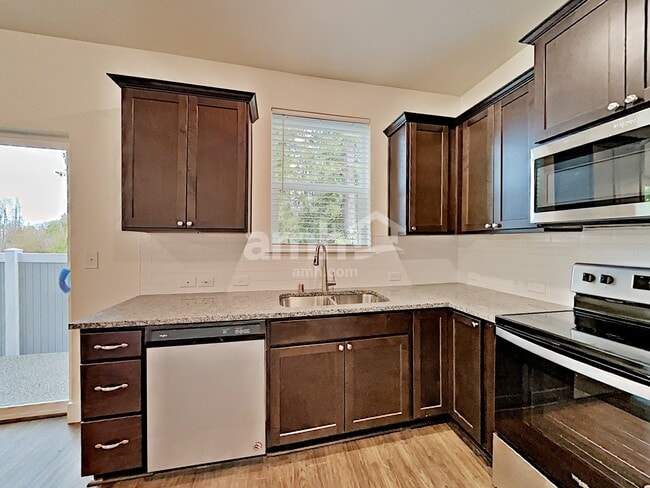 Photo - 2105 104th Dr SE