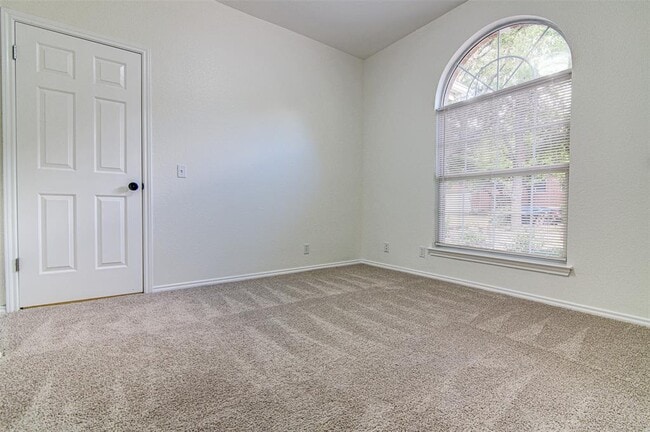 Photo - 9009 Colberg Dr