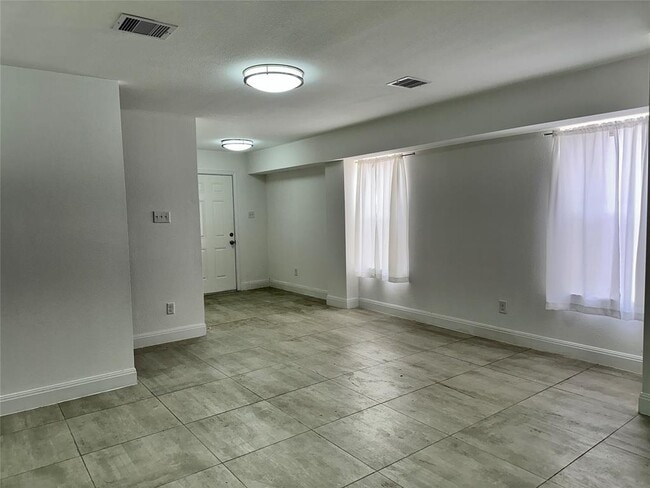 Photo - 3415 Twp Grove Ln Condo