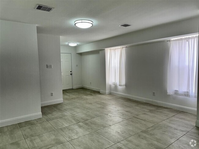 Building Photo - 3415 Twp Grove Ln Rental