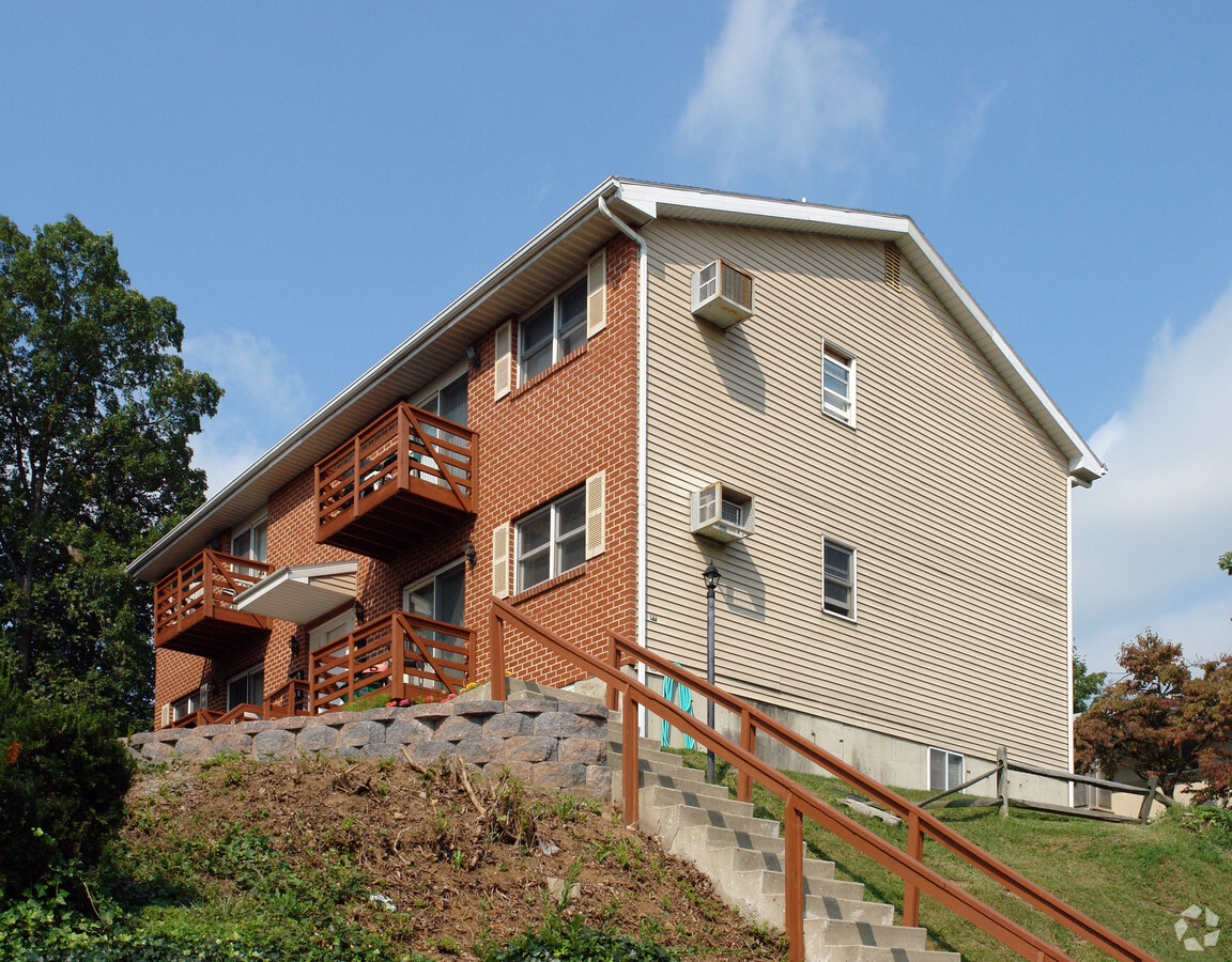 18th Street Apartments - 18th Street Apartments