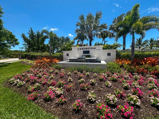 Photo - 4551 Arboretum Cir Unit 202