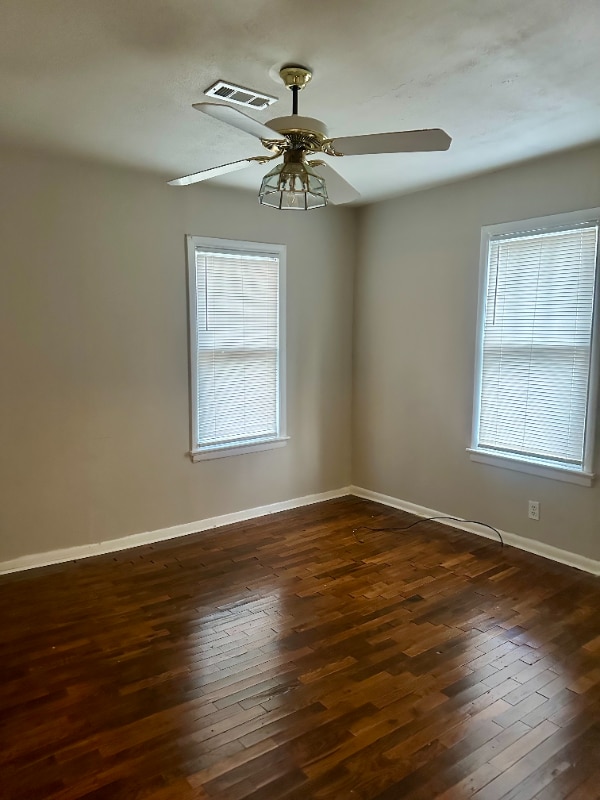 Photo - 407 Ponroy St