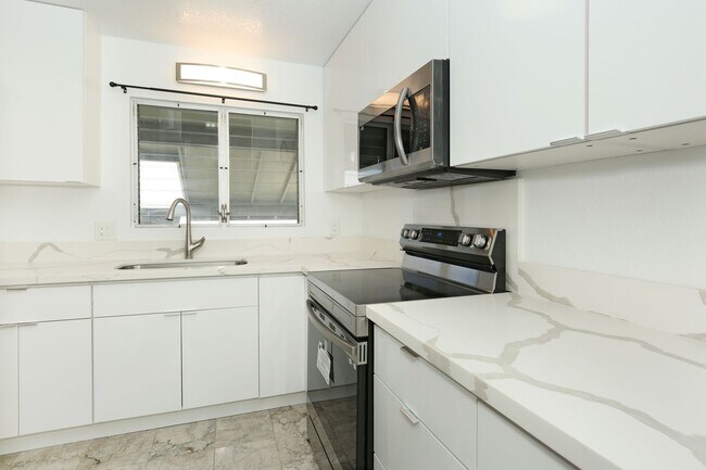 Building Photo - Waiau Garden Court #110